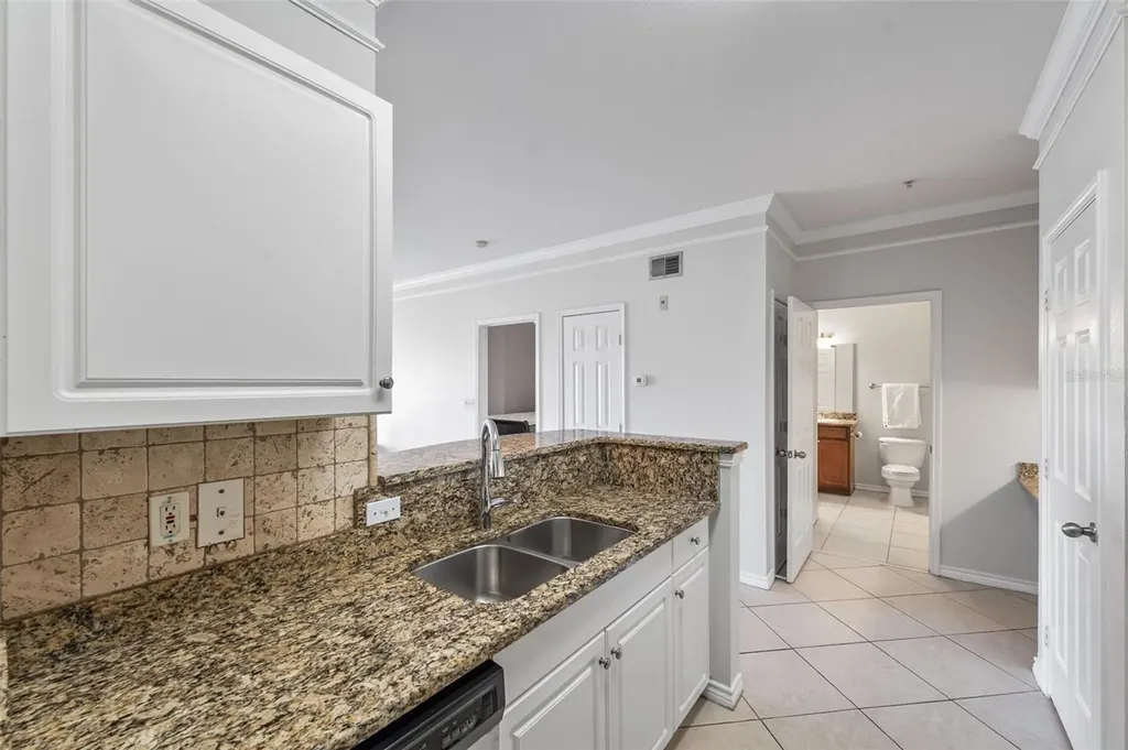 4305 Bayside Village Drive Tampa FL 33615