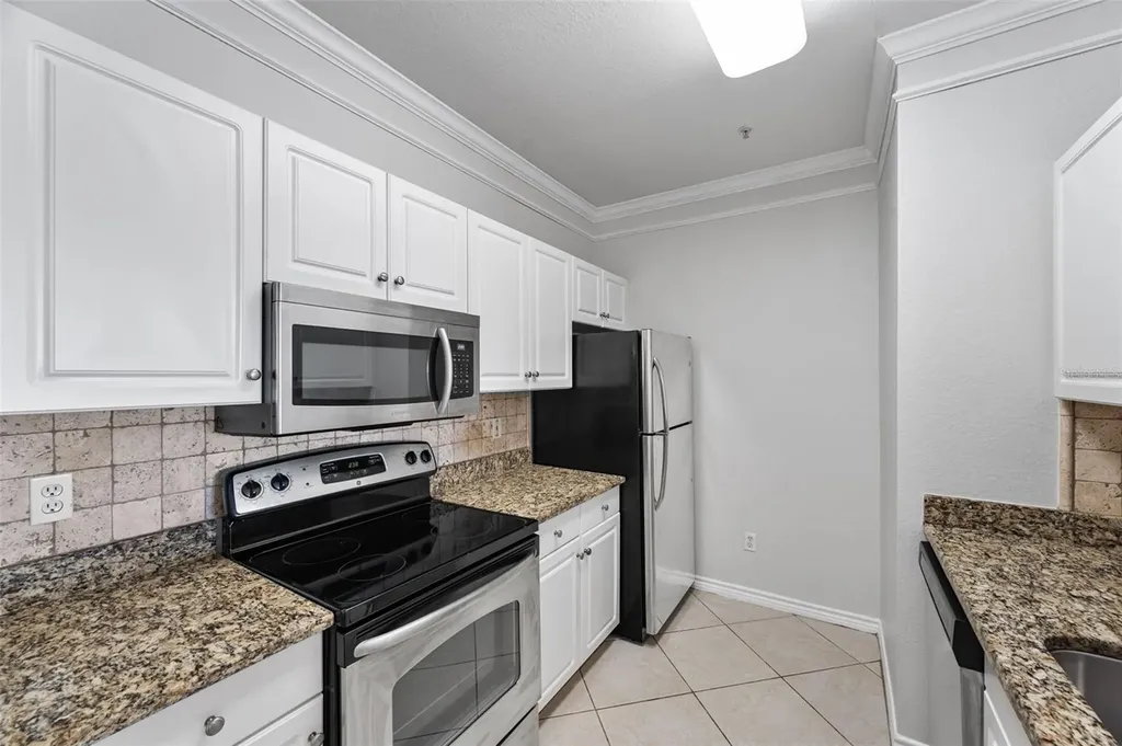 4305 Bayside Village Drive Tampa FL 33615