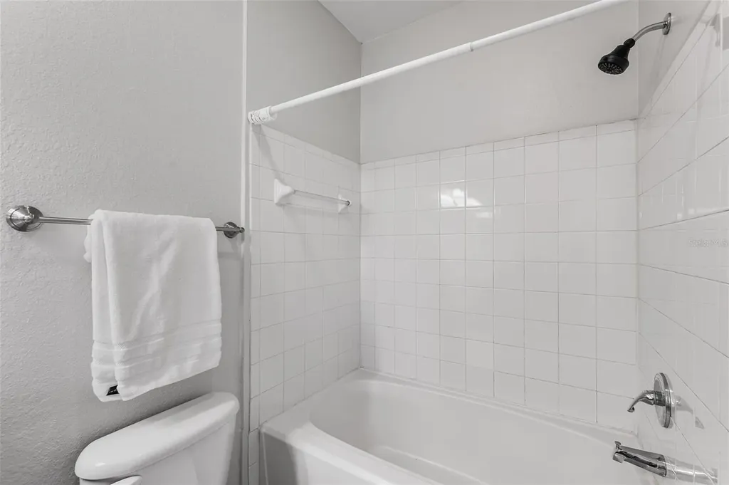 4305 Bayside Village Drive Tampa FL 33615