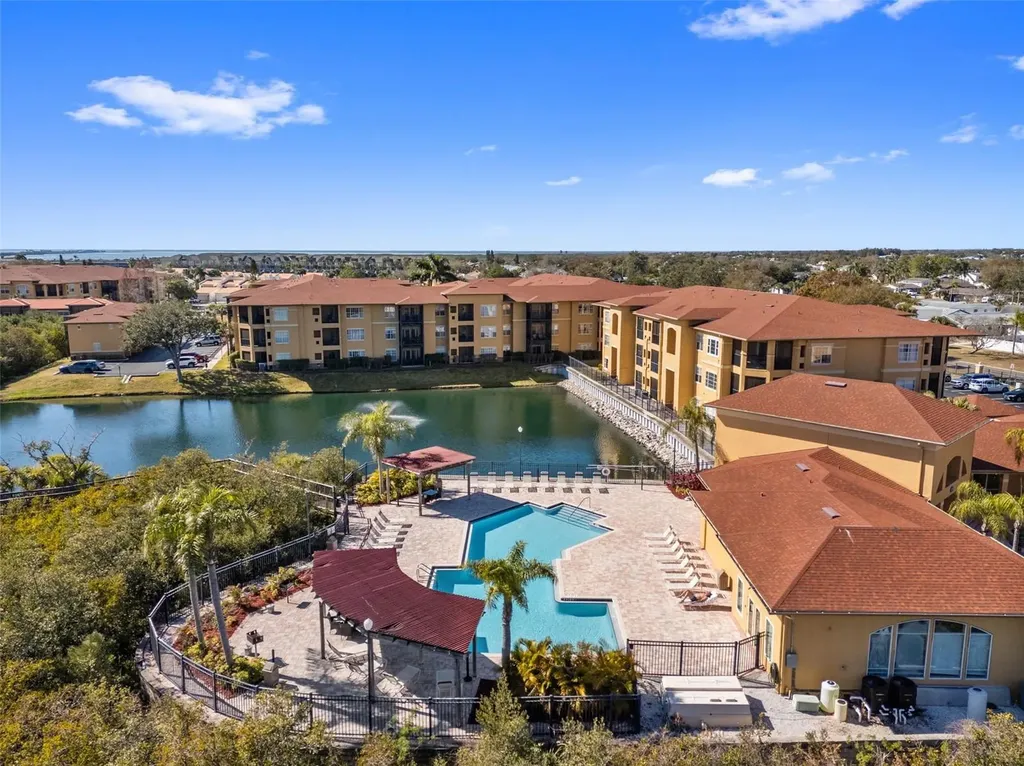 4305 Bayside Village Drive Tampa FL 33615
