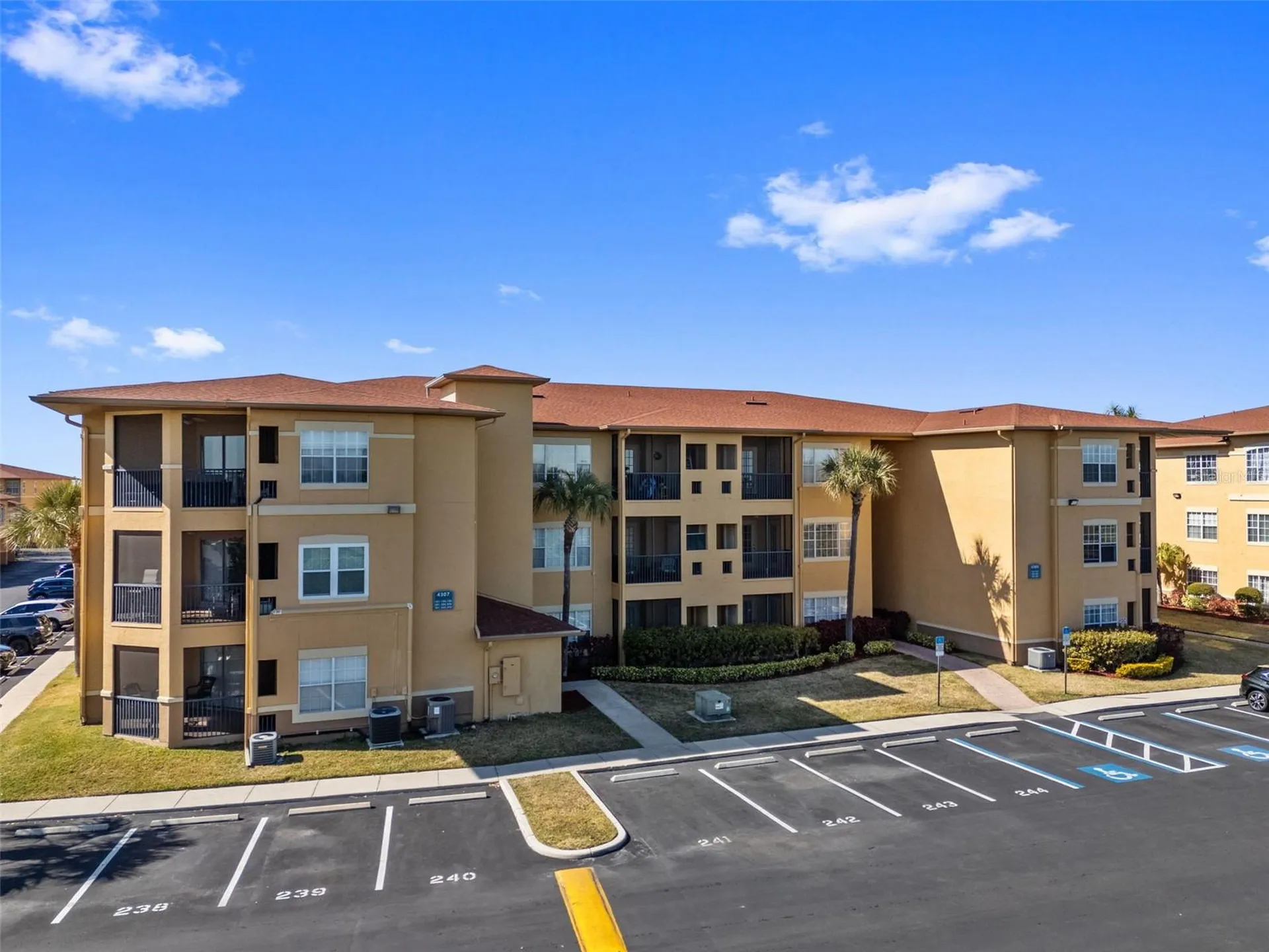 4305 Bayside Village Drive Tampa FL 33615