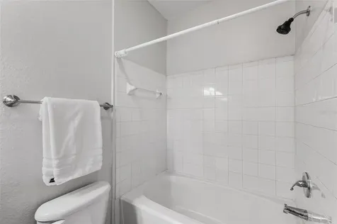4305 Bayside Village Drive Tampa FL 33615