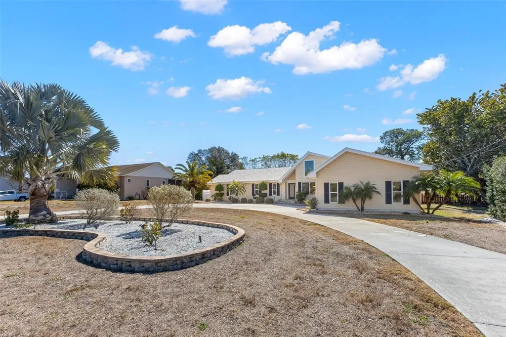 2138 Bayou Drive Holiday FL 34691