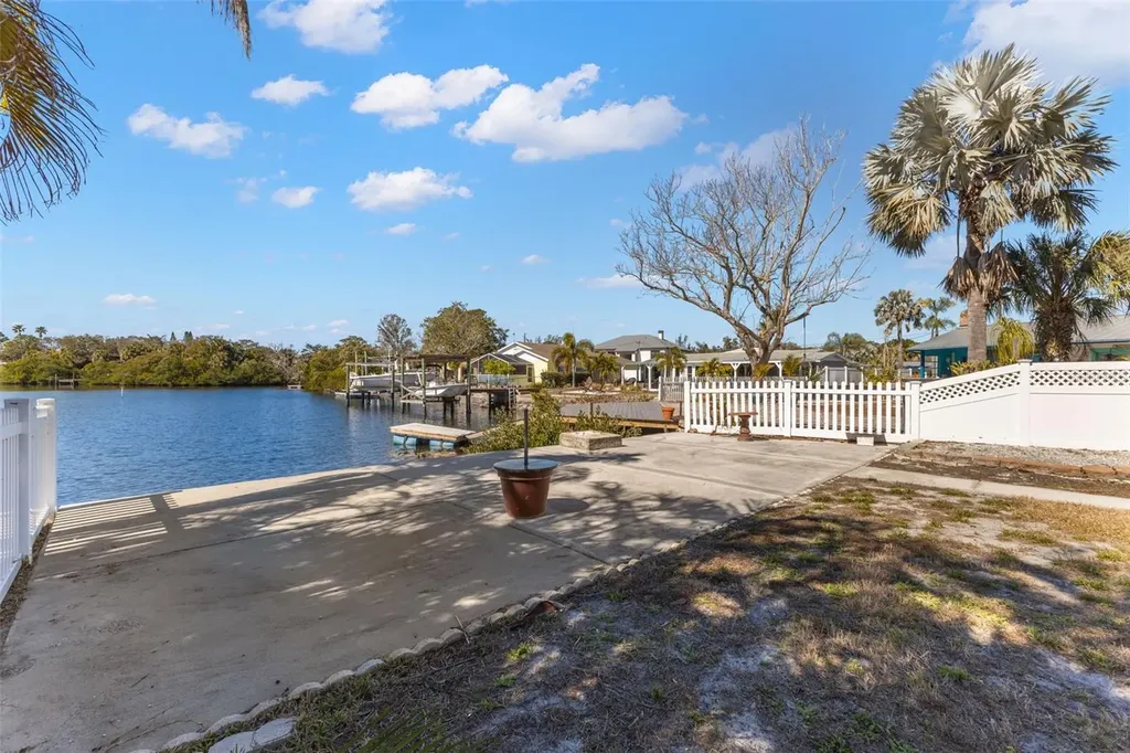 2138 Bayou Drive Holiday FL 34691