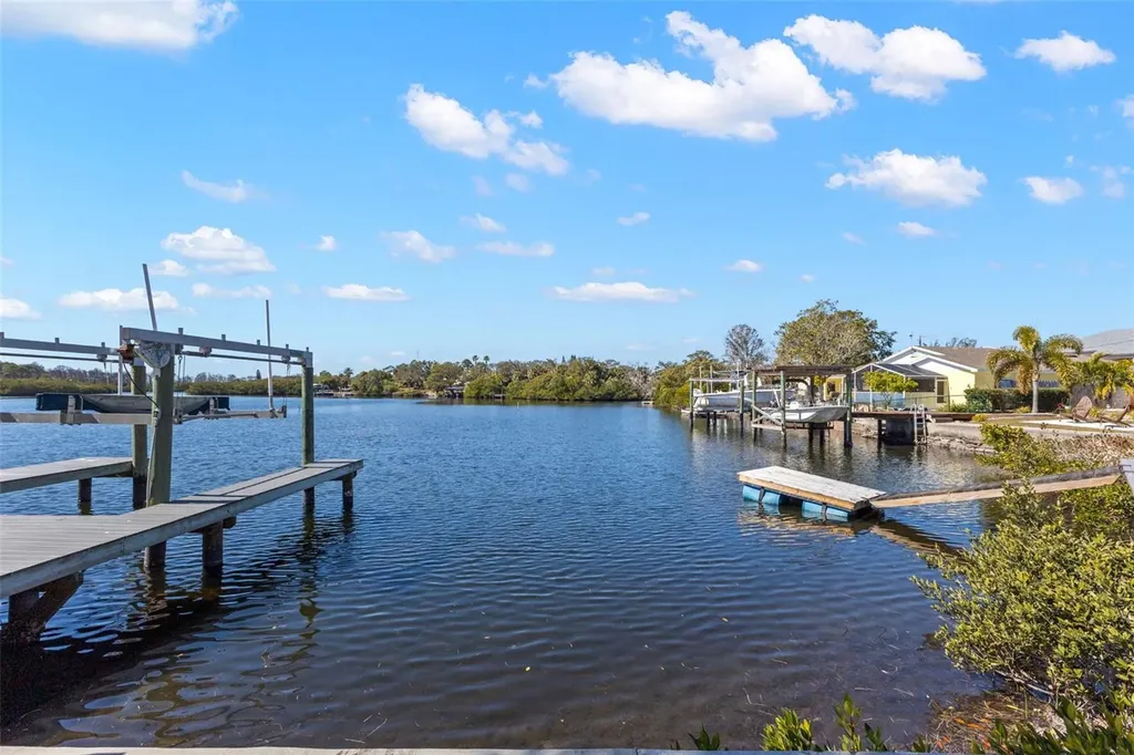 2138 Bayou Drive Holiday FL 34691