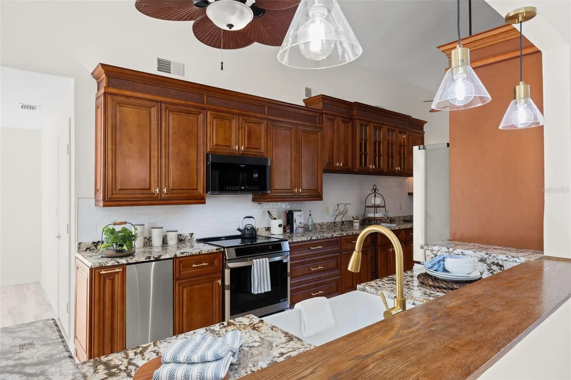2138 Bayou Drive Holiday FL 34691