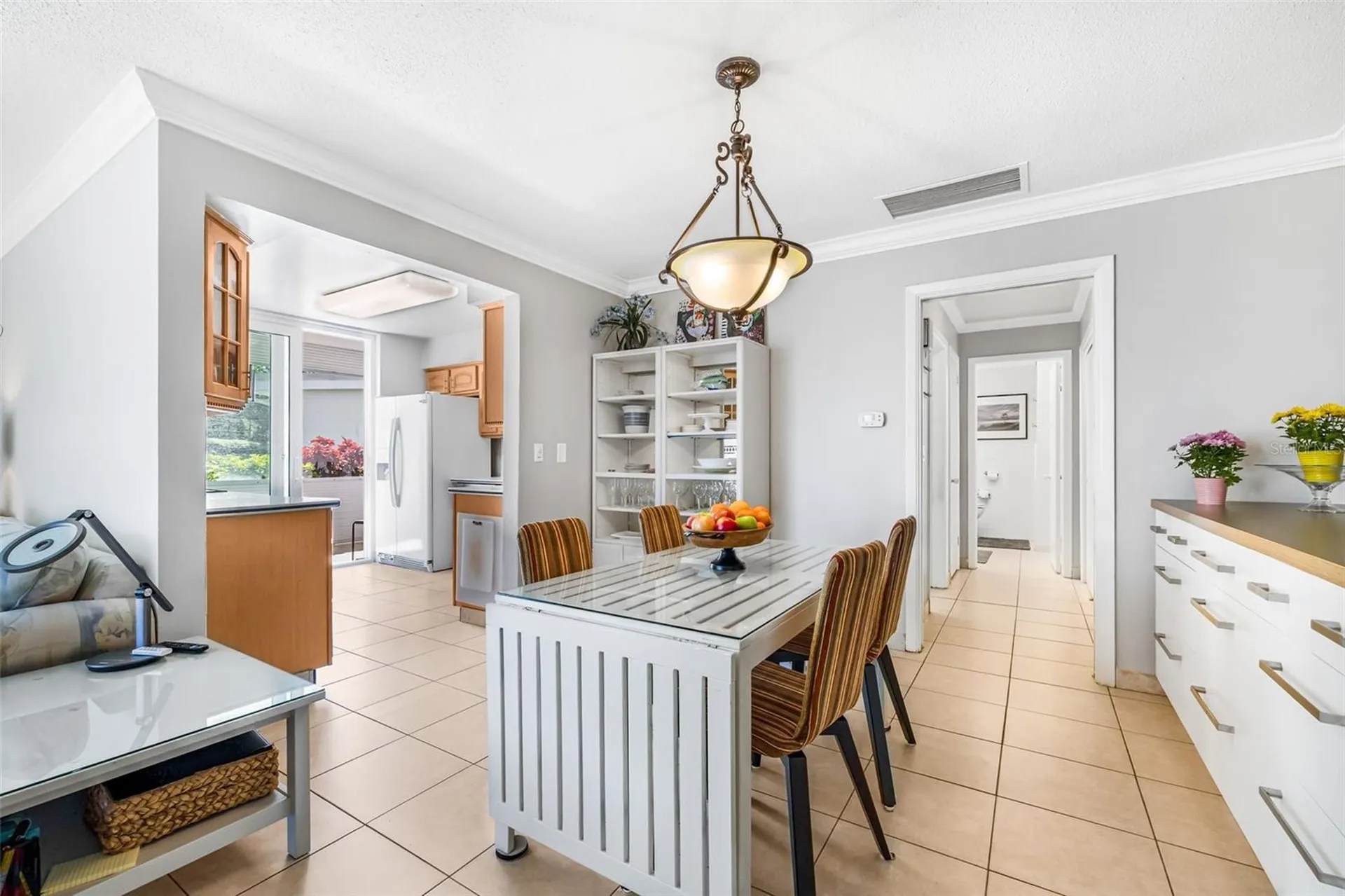 615 10th Avenue NE St Petersburg FL 33701