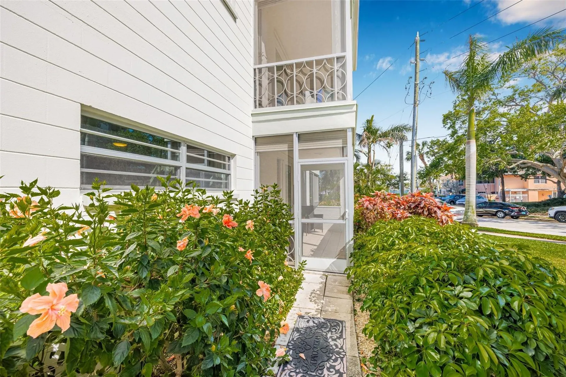 615 10th Avenue NE St Petersburg FL 33701