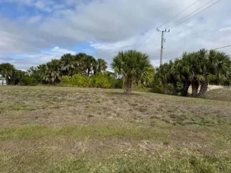 18790 Macgill Avenue Port Charlotte FL 33948
