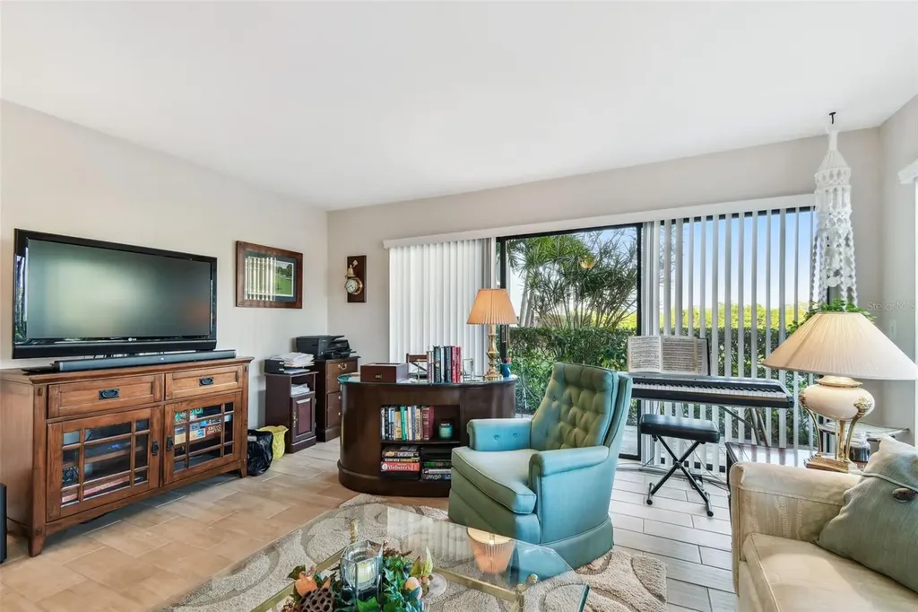 301 Mariner Drive Tarpon Springs FL 34689
