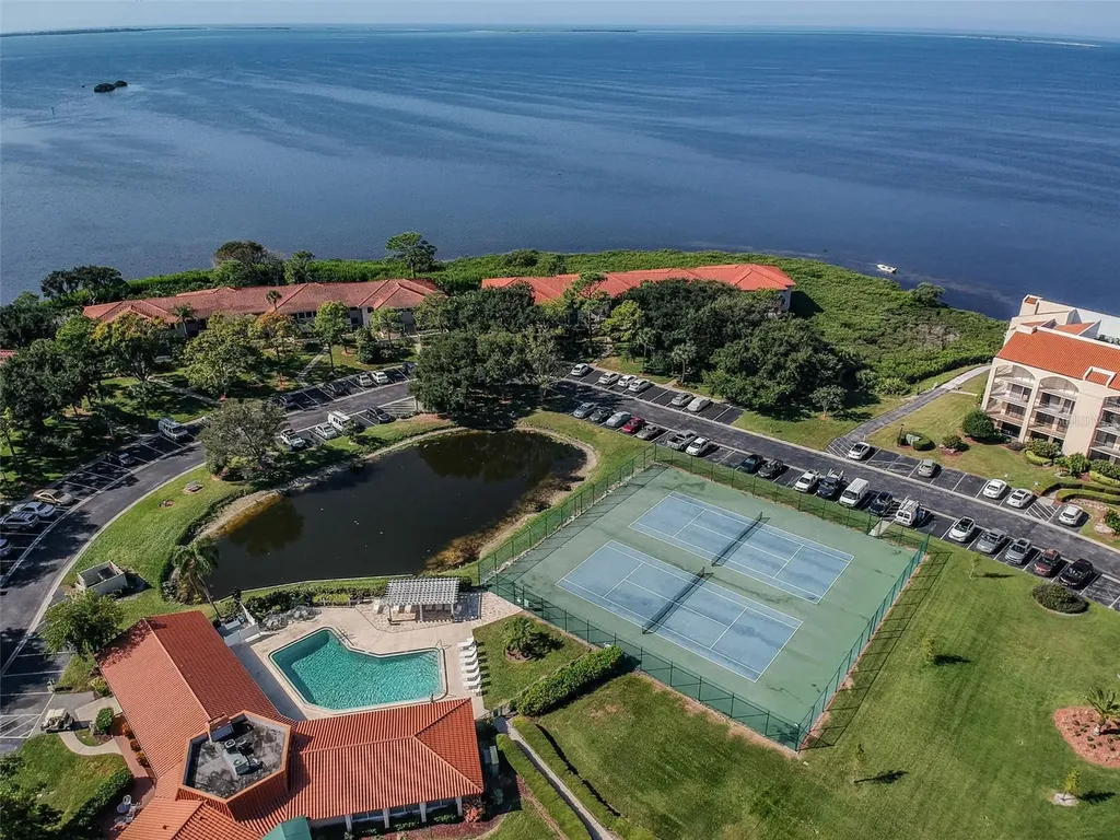 301 Mariner Drive Tarpon Springs FL 34689