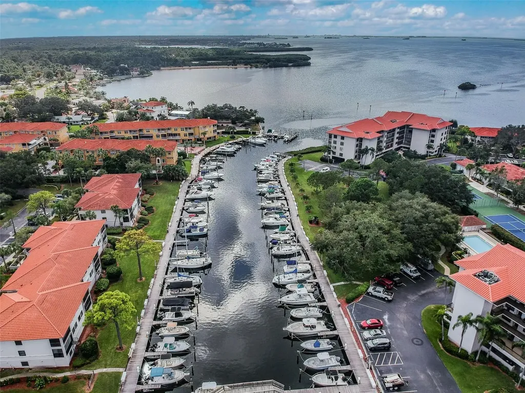 301 Mariner Drive Tarpon Springs FL 34689