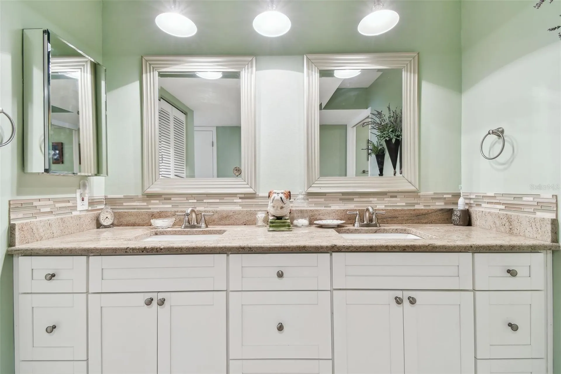 301 Mariner Drive Tarpon Springs FL 34689