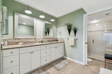 301 Mariner Drive Tarpon Springs FL 34689