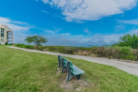 301 Mariner Drive Tarpon Springs FL 34689