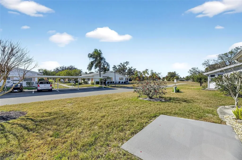 301 Andover Place S Sun City Center FL 33573