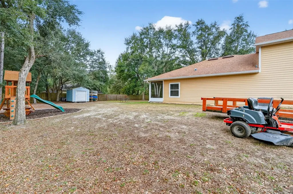 30 Deer Trail Circle Bronson FL 32621