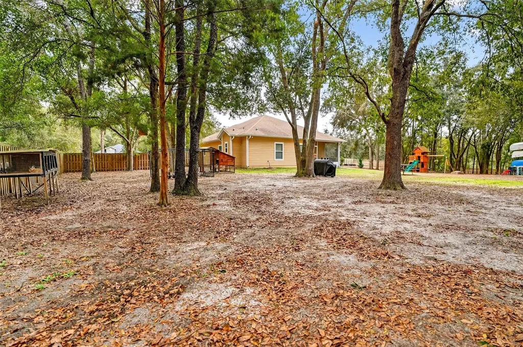 30 Deer Trail Circle Bronson FL 32621
