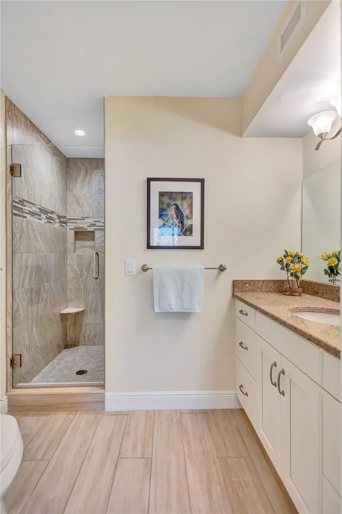 137 Avenida Messina Sarasota FL 34242