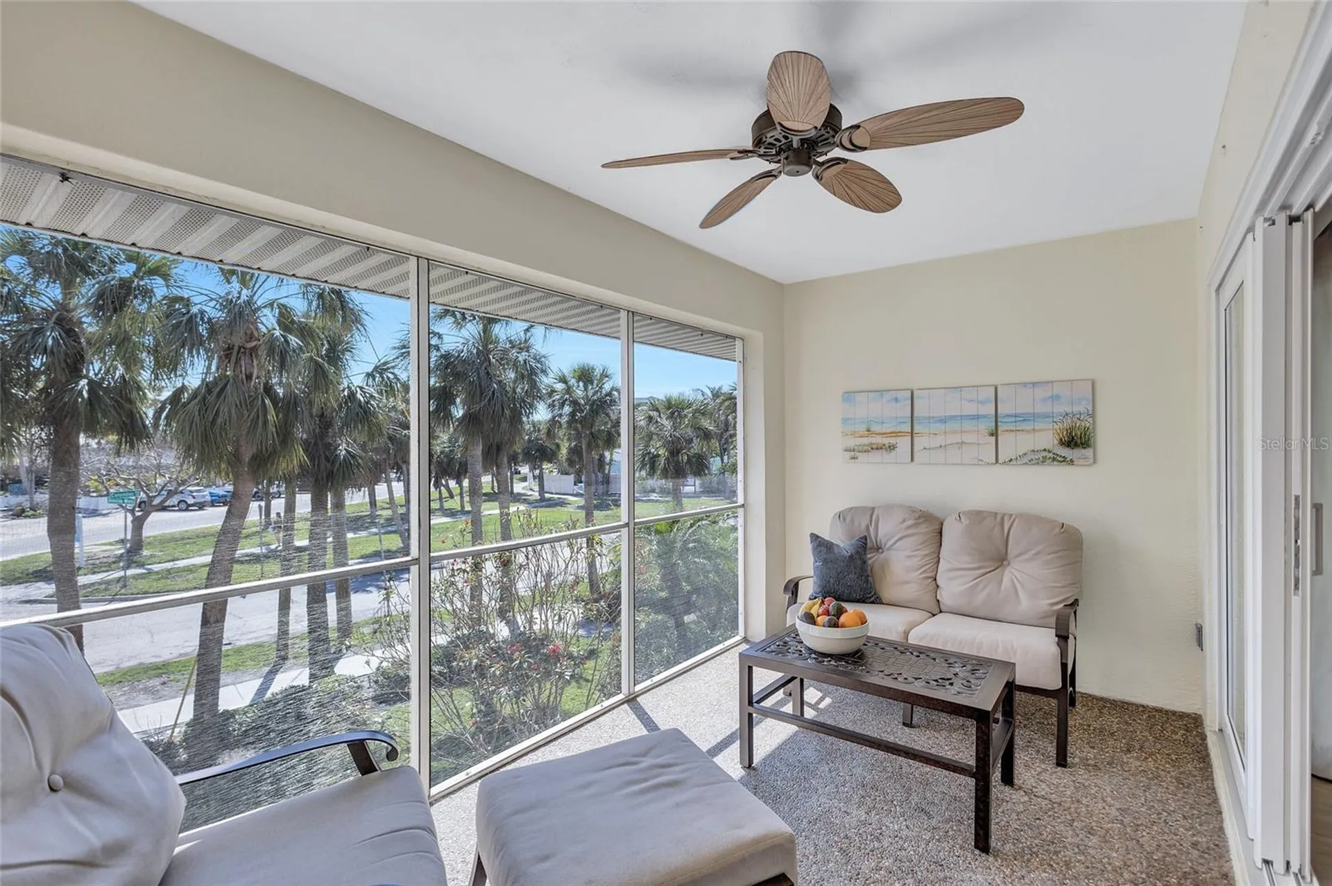 137 Avenida Messina Sarasota FL 34242