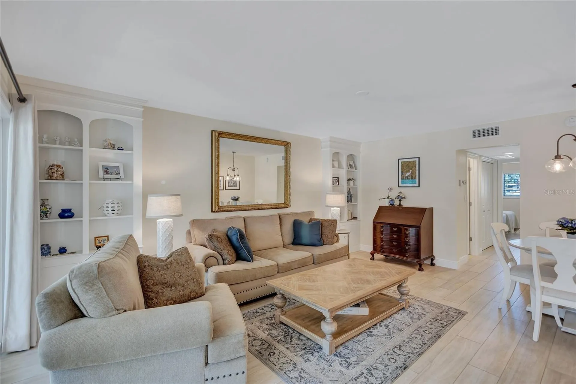 137 Avenida Messina Sarasota FL 34242