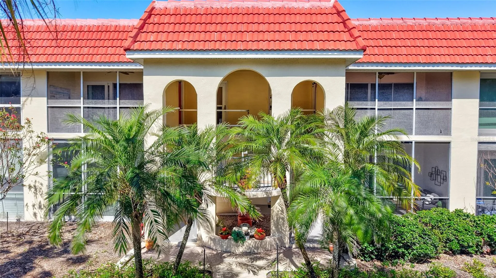 137 Avenida Messina Sarasota FL 34242