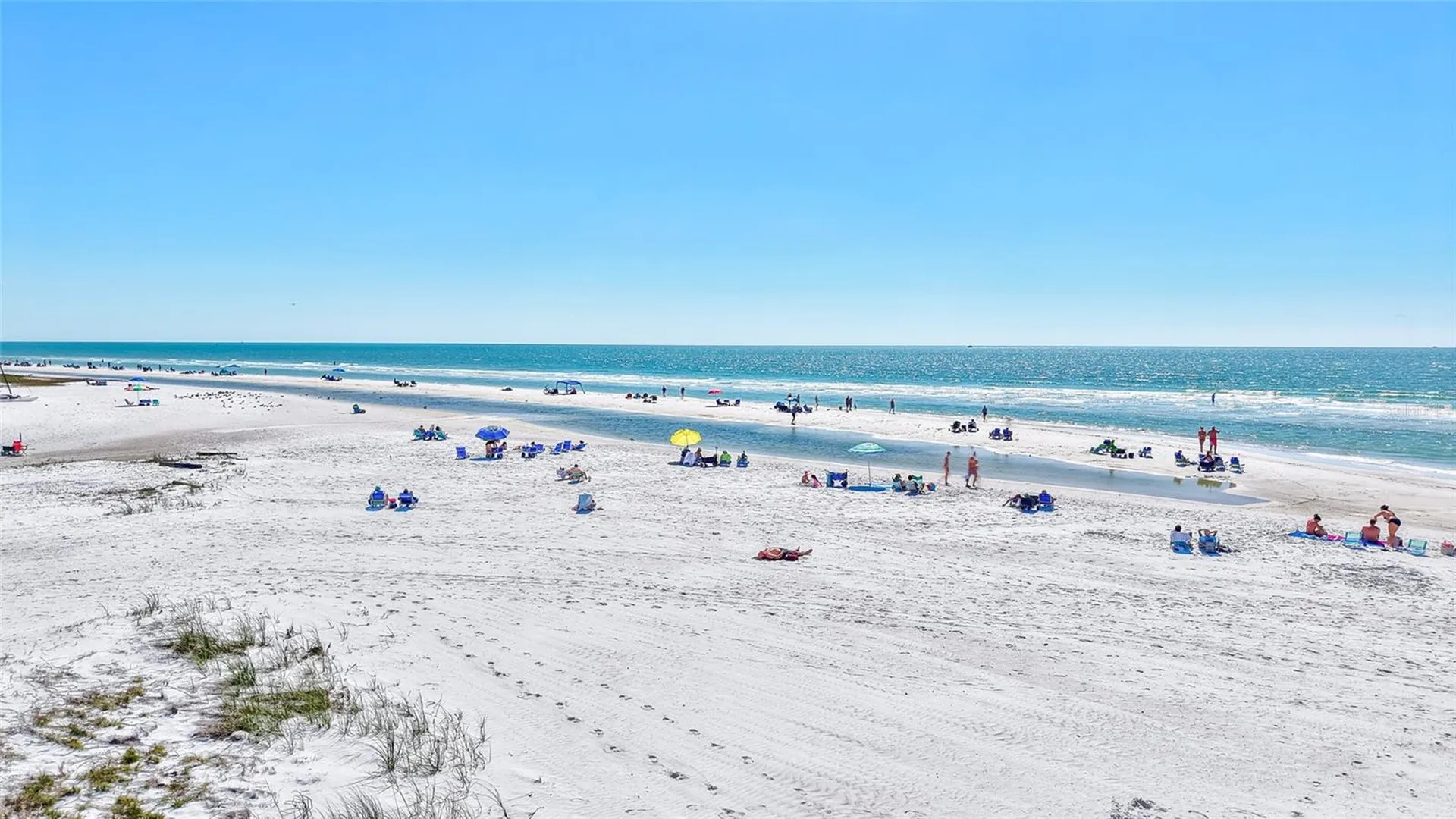 137 Avenida Messina Sarasota FL 34242