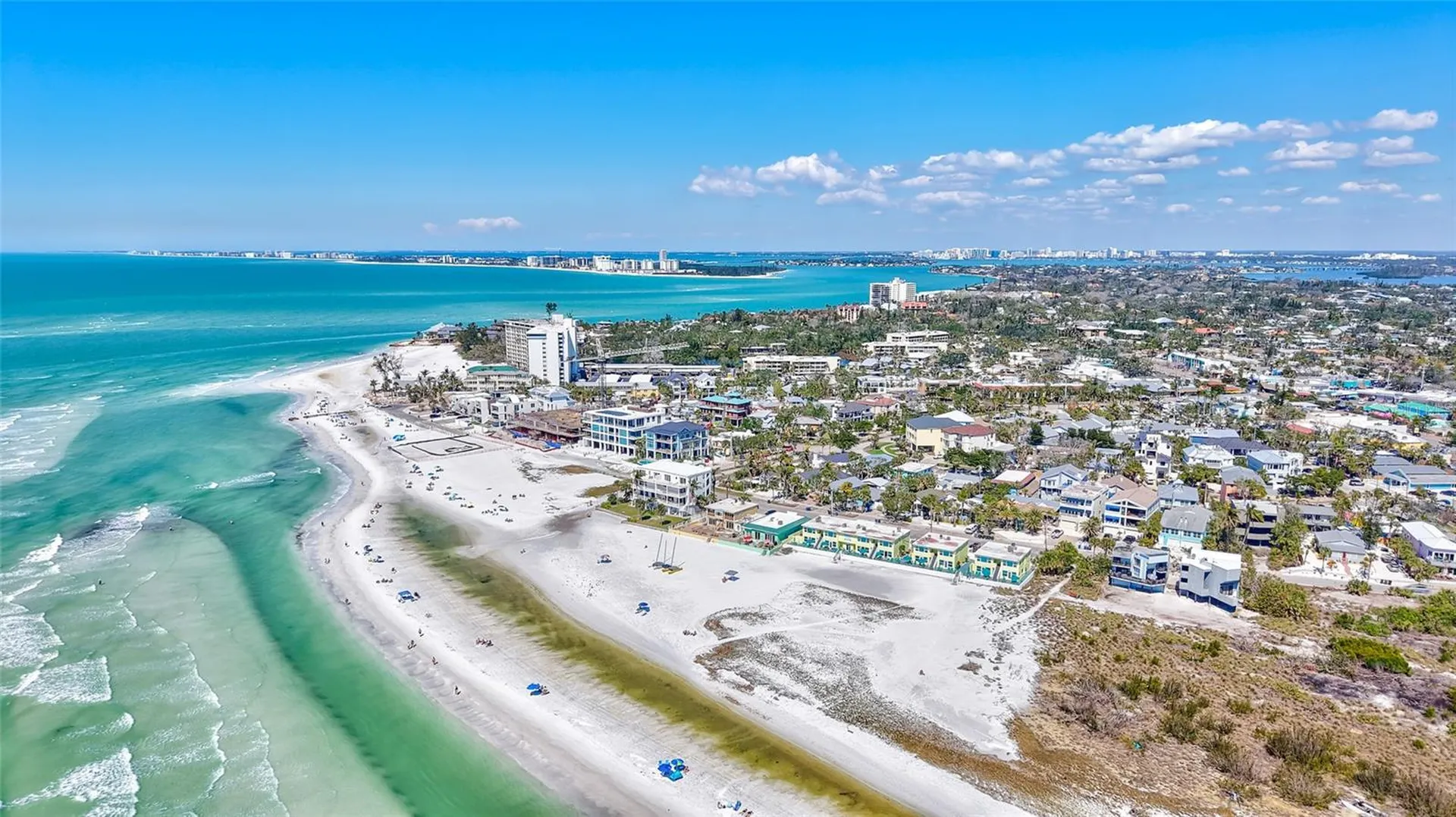 137 Avenida Messina Sarasota FL 34242