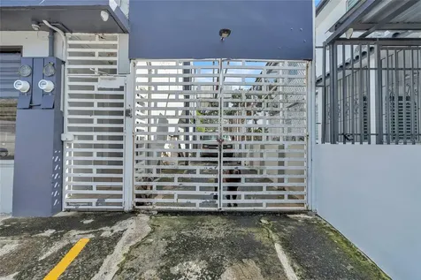 1000 8se Andalucía Puerto Nuevo PR 00920
