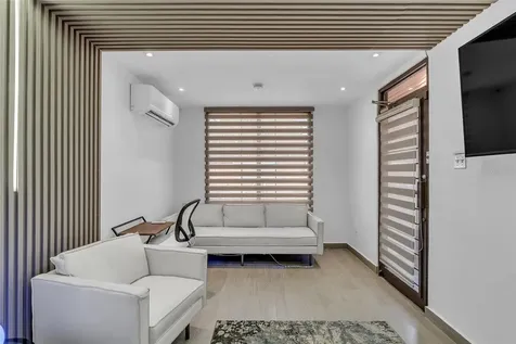 1000 8se Andalucía Puerto Nuevo PR 00920