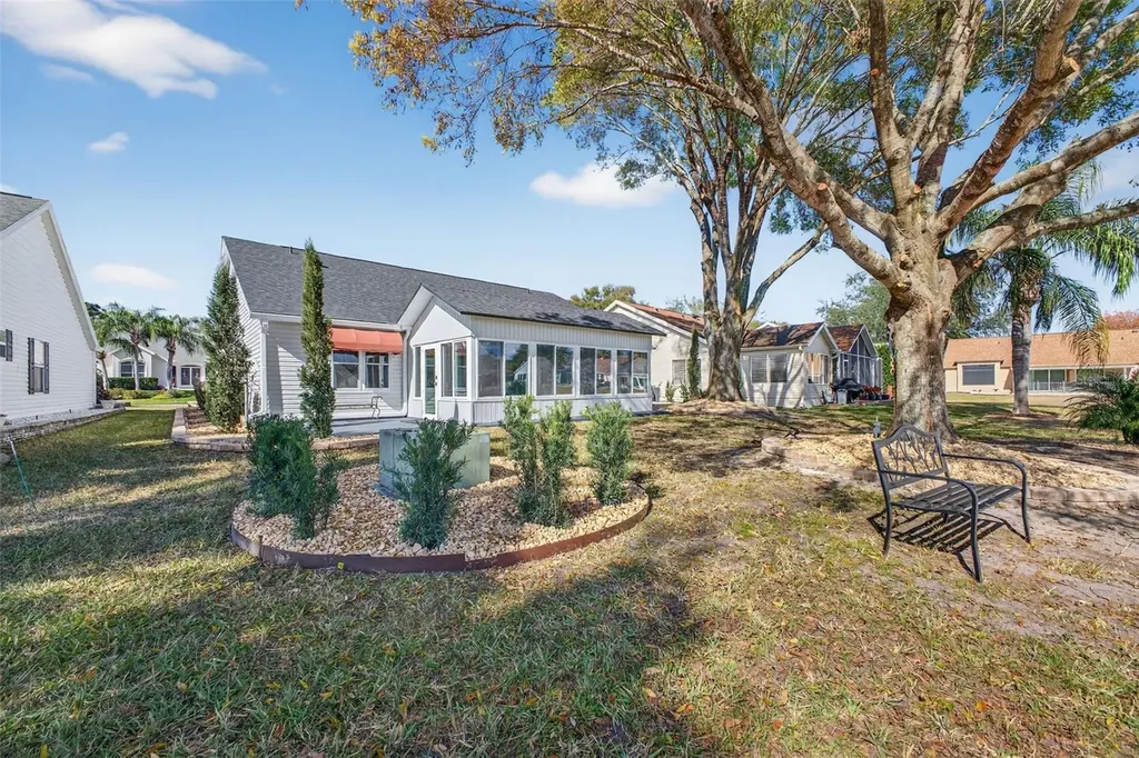 411 Del Mar Drive Lady Lake FL 32159