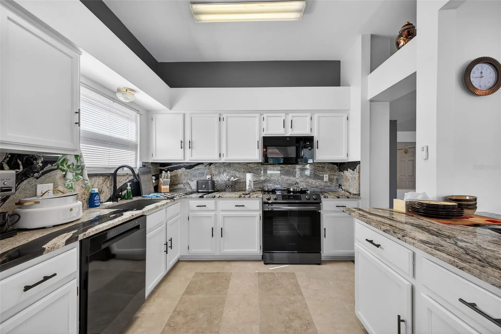 411 Del Mar Drive Lady Lake FL 32159