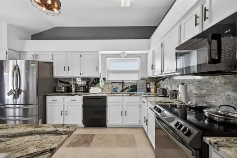 411 Del Mar Drive Lady Lake FL 32159