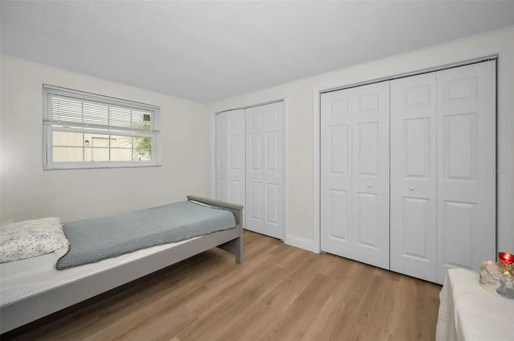 817 Riverside Drive Tarpon Springs FL 34689