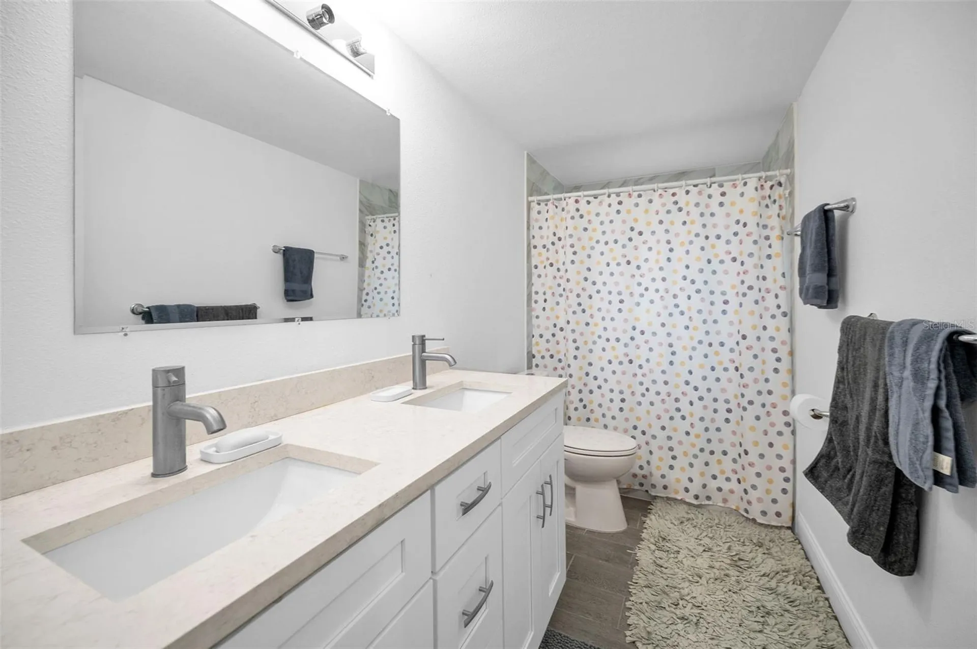 817 Riverside Drive Tarpon Springs FL 34689