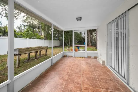 817 Riverside Drive Tarpon Springs FL 34689
