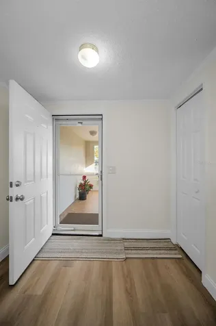 817 Riverside Drive Tarpon Springs FL 34689