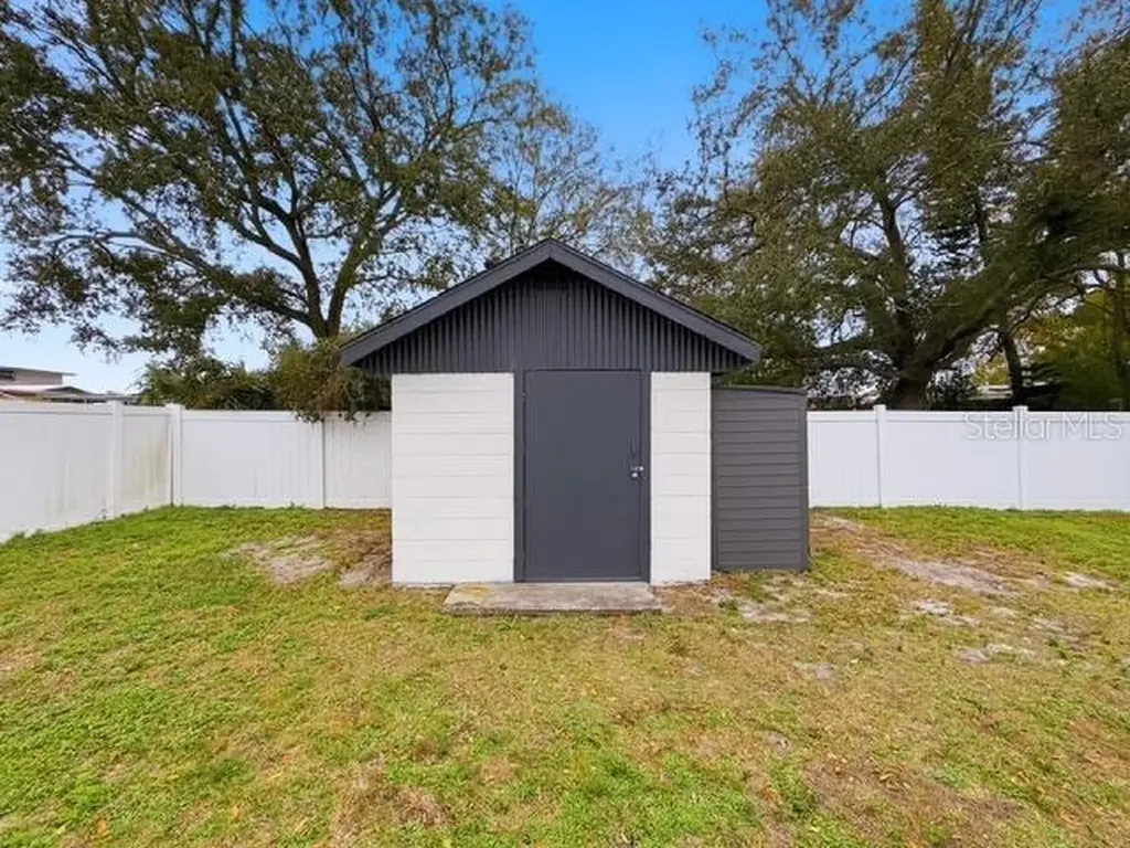 6606 W Chelsea Street Tampa FL 33634