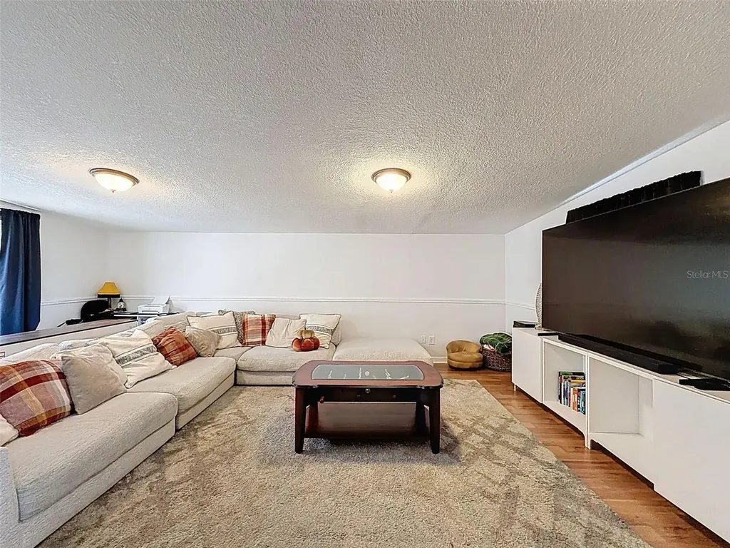 6606 W Chelsea Street Tampa FL 33634