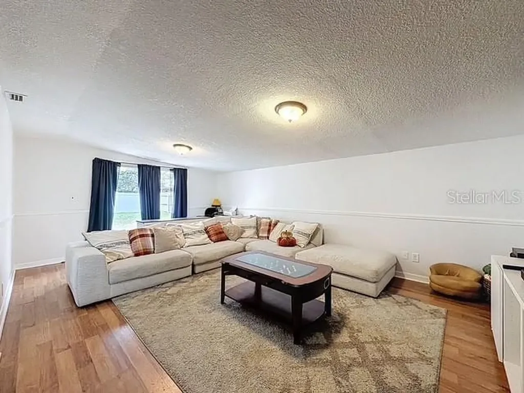6606 W Chelsea Street Tampa FL 33634