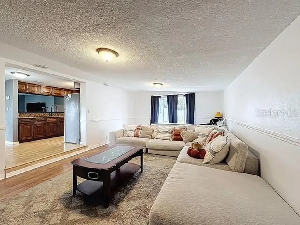 6606 W Chelsea Street Tampa FL 33634