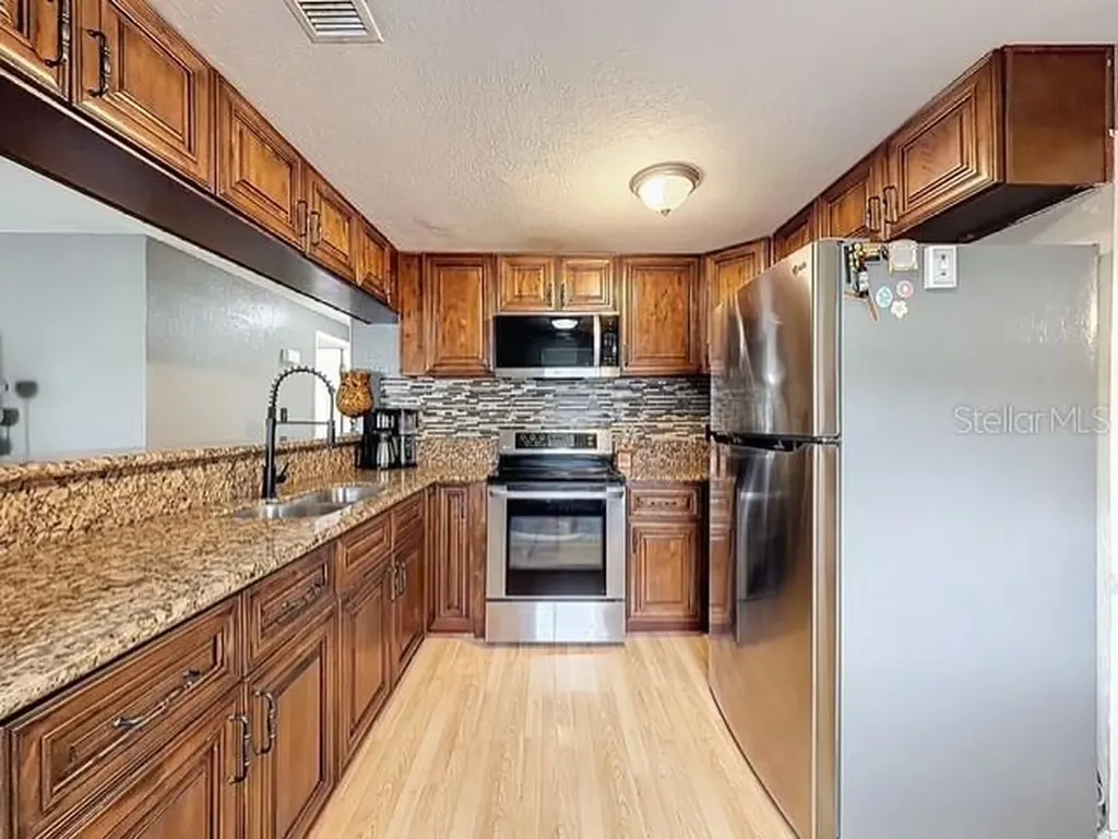 6606 W Chelsea Street Tampa FL 33634
