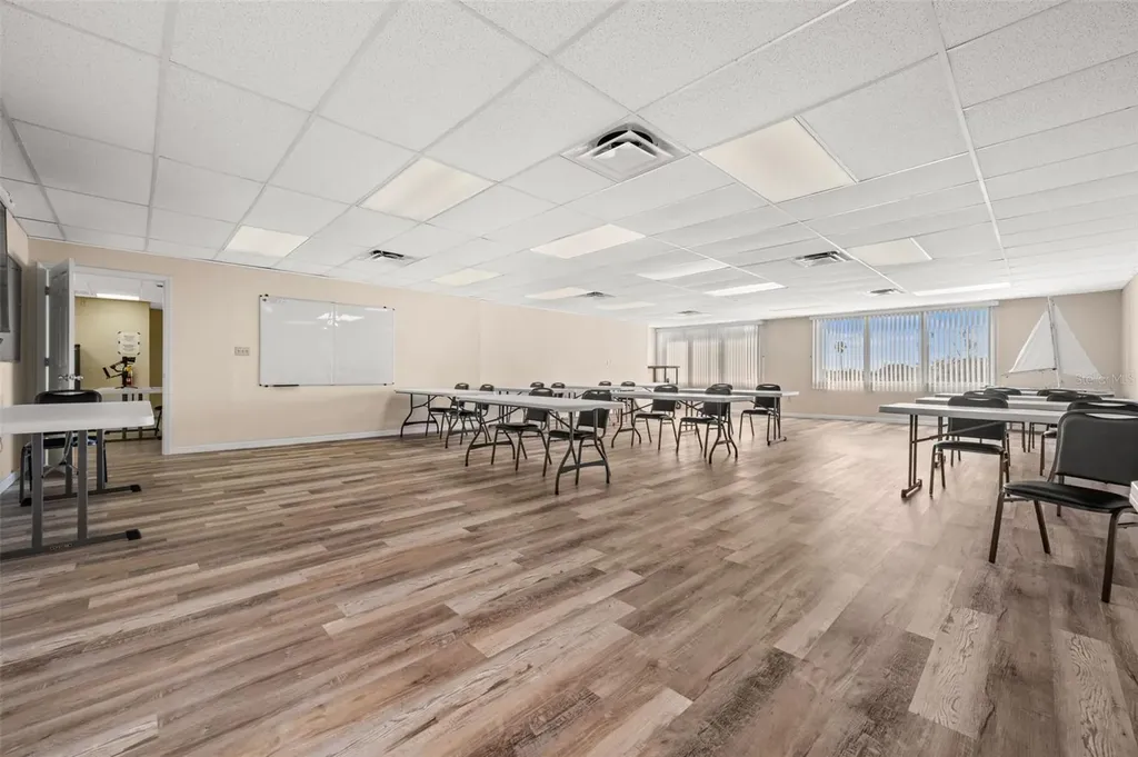 917 SE 47th Terrace Cape Coral FL 33904