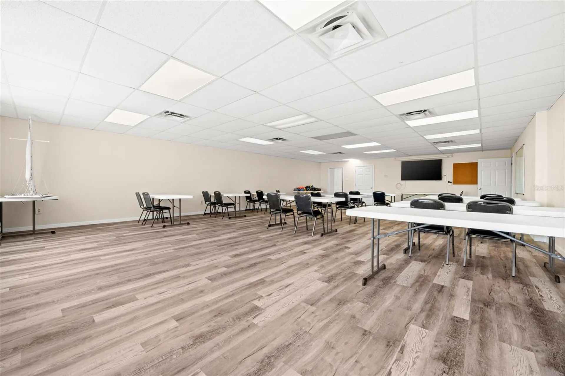 917 SE 47th Terrace Cape Coral FL 33904