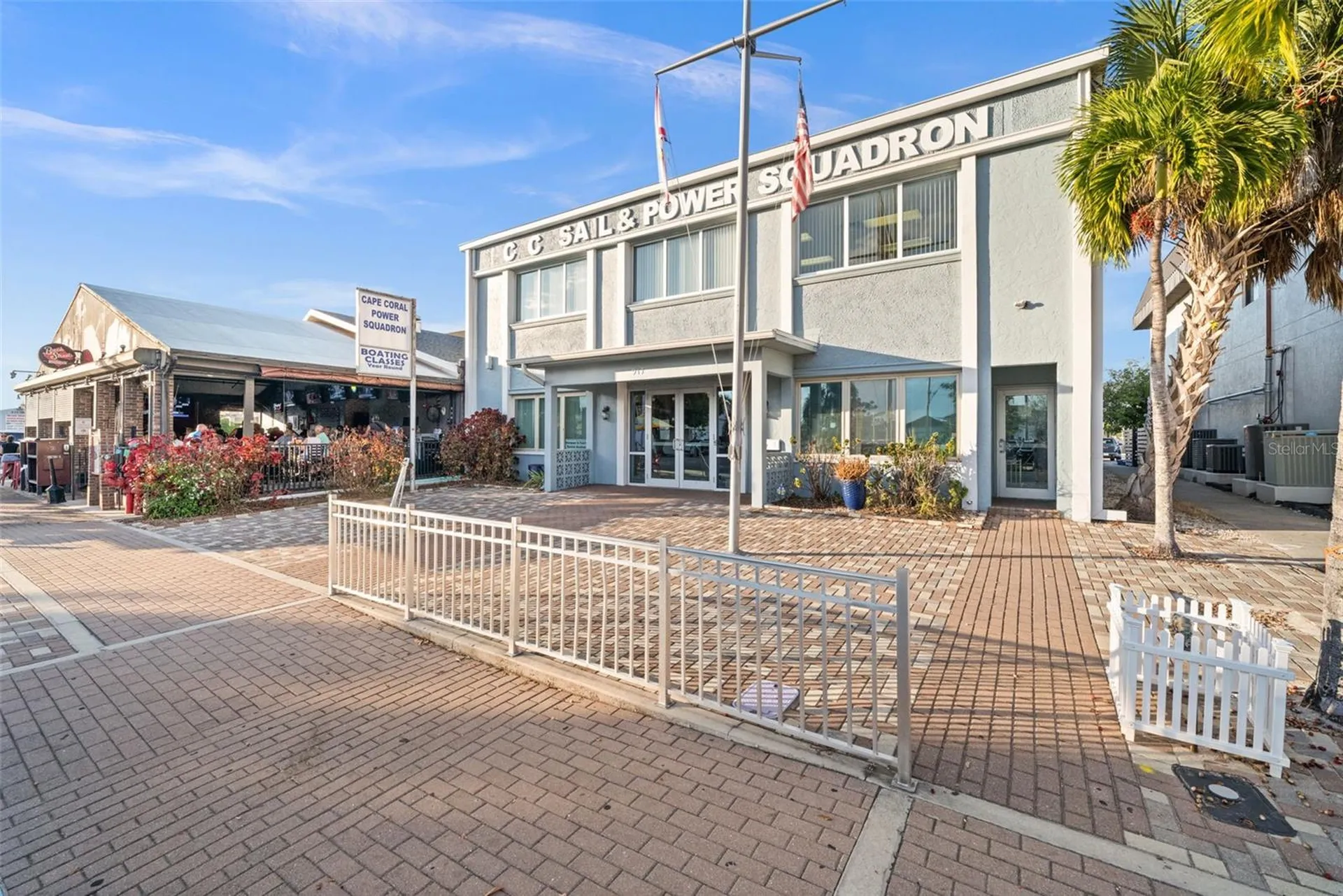 917 SE 47th Terrace Cape Coral FL 33904