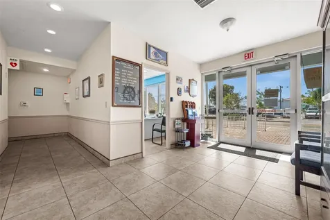917 SE 47th Terrace Cape Coral FL 33904