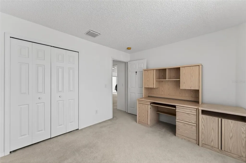 512 Atwood Avenue N St Petersburg FL 33702