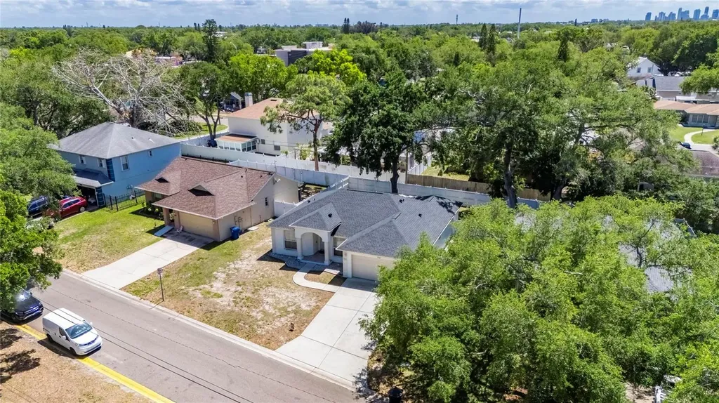 512 Atwood Avenue N St Petersburg FL 33702