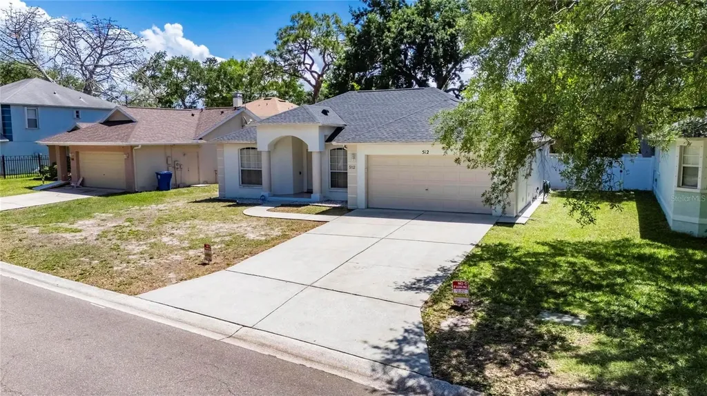 512 Atwood Avenue N St Petersburg FL 33702