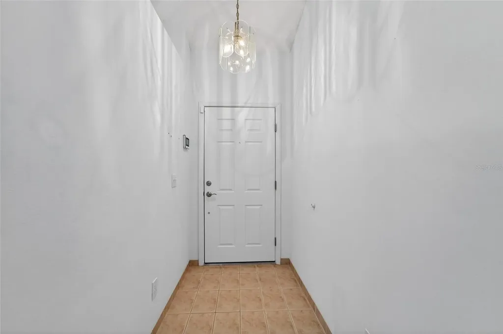 512 Atwood Avenue N St Petersburg FL 33702